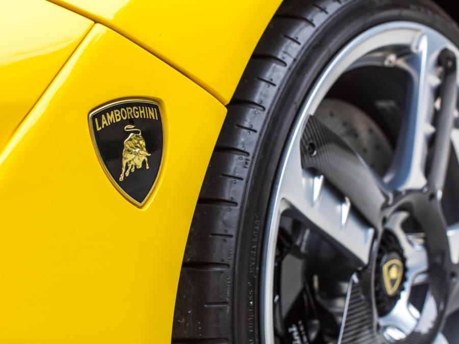 Колеса Lamborghini Centenario Coupe 2016 года  (NA) (фото 28 из 30)